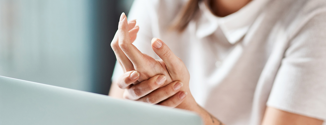 Urgence main : quand faut-il consulter immédiatement ?